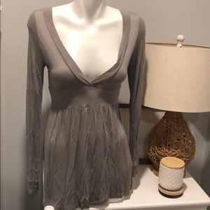 Medium Soprano grey blouse (needs ironing!)